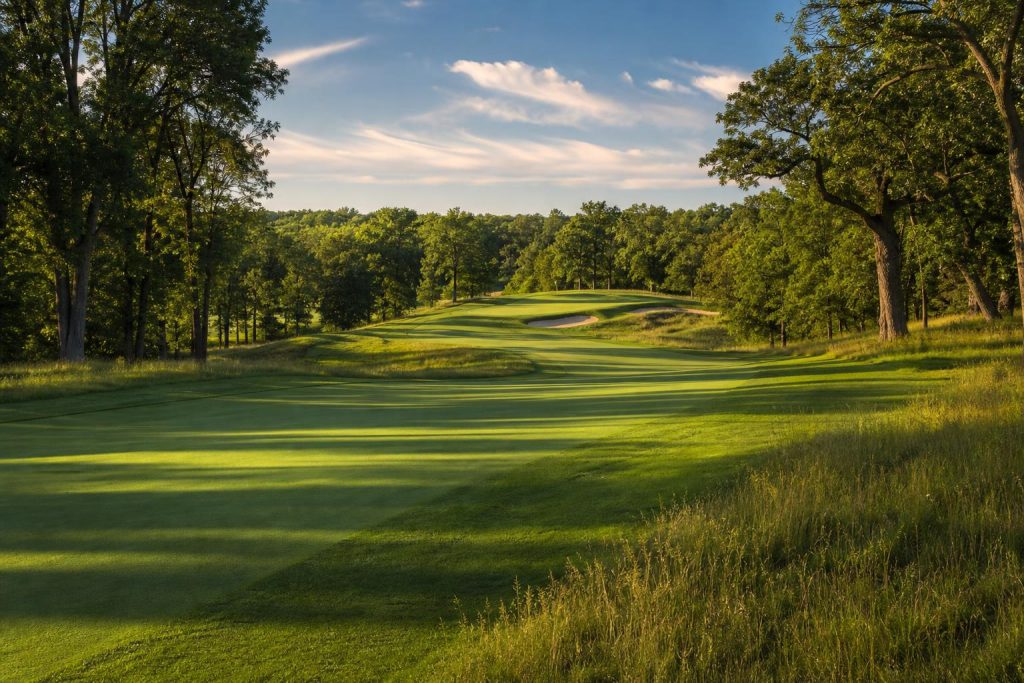 The Fort Golf Course Pete Dye 시그니처 par 5 페어웨이 그린 인디애나폴리스 Indiana parkland The Fort Golf Resort