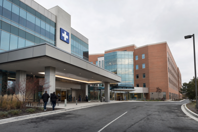 인디애나 비영리 병원 외관 — 병원 가격 상한제 (메디케어 260%) Indiana hospital price cap