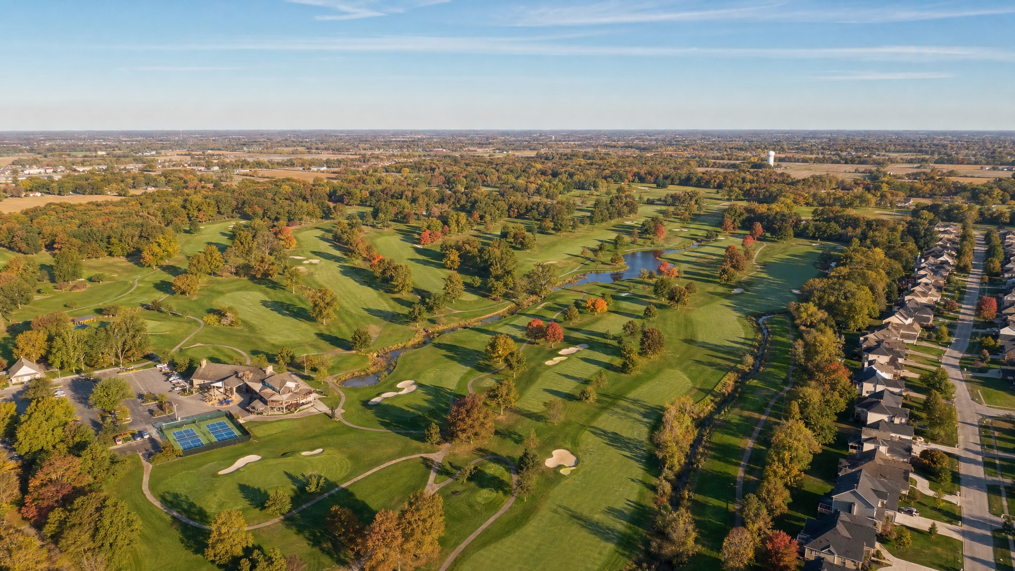 Wood Wind Golf Club 147 acres 항공 뷰 18홀 인디애나 웨스트필드 인접 주거단지 Wood Wind aerial Indiana
